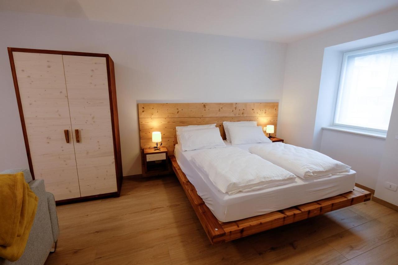 レーヴィコ・テルメ Casa Carolina Bed & Breakfast エクステリア 写真